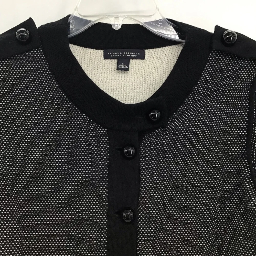 Banana Republic Merino Wool Cardigan Sweater Career Winter Warm Black Size M